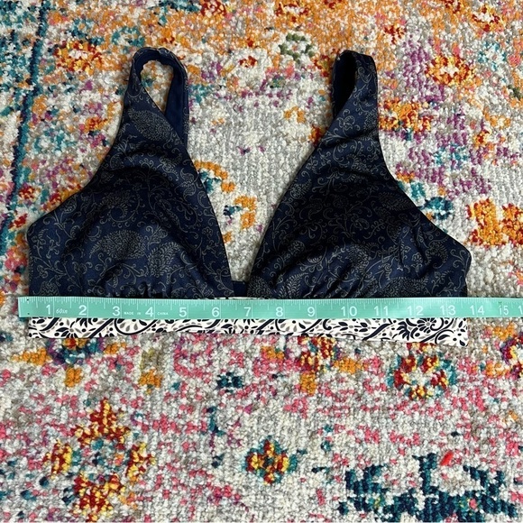 Athleta Aqualux batik Blue Bikini Top Small - Picture 11 of 12